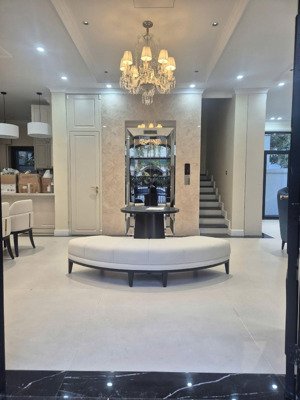 chính chủ bán song lập mới hoàn thiện 144m2, 23 tỷ, thang máy, full đồ