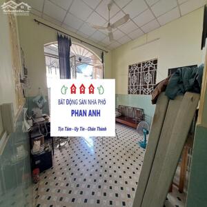 Tìm đâu ra căn nhà phố ngang 6 m mà giá chỉ hơn 6 tỷ ngay trung tâm Quận 9, sát cạnh Tây Hòa ?