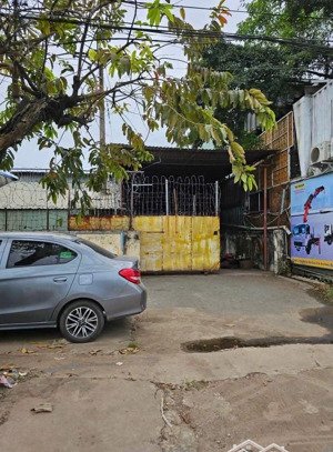 chính chủ gửi bán mặt tiền dt743b tân đông hiệp, dĩ an dt 700m2 | xưởng sẵn dòng tiền 50tr/tháng