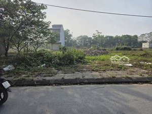 cần bán gấp 85m làn 1 khu đấu giá khánh tân - quốc oai. tiền hậu = 5m. giá mềm nhất khu. sẵn sổ