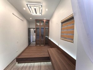 chính chủ bán nhà võ thị sáu (29m/4 tầng) giá 5t5 có tl. nhà mới về ở luôn.