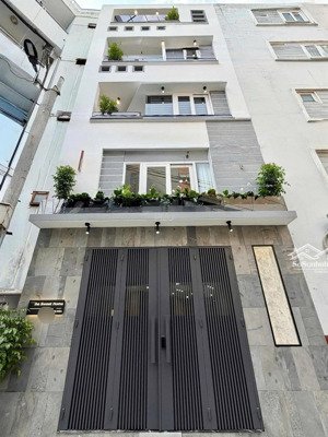 hàng hiếm! mặt tiền sang trọng. ngay phan đăng lưu p1 pn. dt rộng 5,5 x 10m 5t. giá chỉ 13,6 tỷ tl