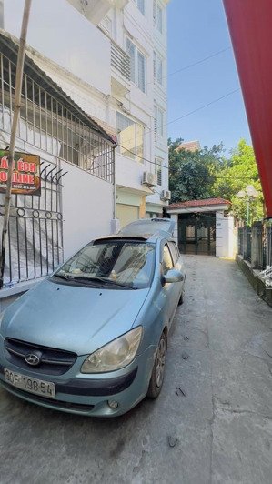 chính chủ - quan nhân - 7 chỗ vào nhà - 5 tầng,4 ngủ - 52m mt 5.2m - giá vào việc hơn 15 tỷ .