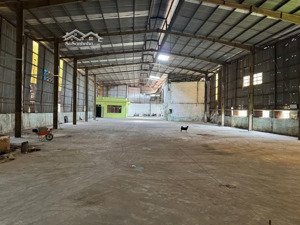 cho thuê kho xưởng 2.000 m2 giá 80 triệu / đường quốc lộ 1a thị trấn tân túc bình chánh tphcm