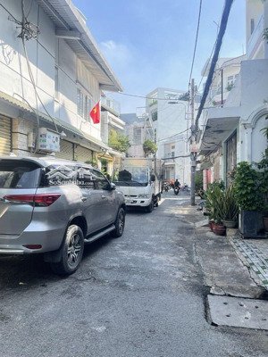 bán nhà - gần vòng xoay lê đại hành - hẻm 8m - nhỉnh 8 tỷ