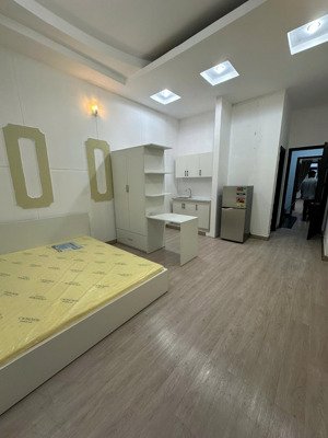 cho thuê phòng 25m2, tân bình, gần sân bay mới