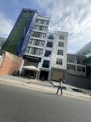 bán toà nhà văn phòng 7 tầng 600m2 sàn khai thác full