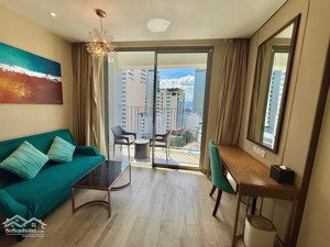 cần bán nhanh căn studio panorama nha trang view phố ban công rộng căn tầng 7