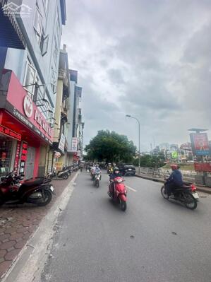 BÁN TÒA NHÀ MẶT PHỐ GIÁP NHẤT. THANH XUÂN. 9 TẦNG. THANG MÁY. 2 MẶT PHỐ.