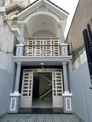 bán nhà bình tân diện tích lớn 107.7m² xe hơi ngủ trong nhà