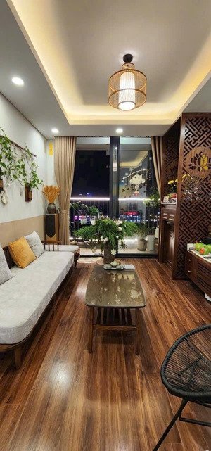 chính chủ bán căn 3pn, 95m view hồ tuyệt đẹp, toà lạc hồng n01t1 ngoại giao đoàn, xuân đỉnh, giá rẻ