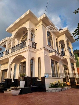 siêu phẩm biệt thự 2 mặt tiền giá đầu tư rẻ hơn thị trường chỉ hơn 8 tỷ 218m² (cực hiếm)