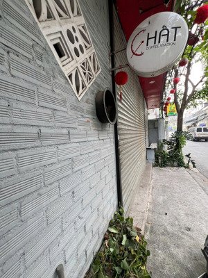 mặt bằng đẹp: 10m x 10m cho thuê lâu dài