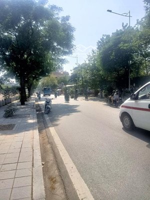 đất mặt phố vip hai bà trưng 400m2, mặt tiền 15m - tặng gpxd 8 tầng + 3 hầm