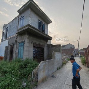 bán đất tặng nhà 2 tầng sửa sang ở ngay -77m2 tại văn môn, yên phong- ô tô vào tận đất -1.99 tỷ