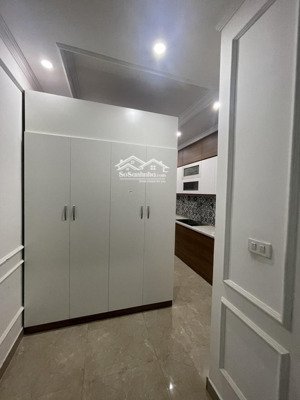 cho thuê phòng studio đầy đủ nội thất ở 89 lạc long quân ô tô đỗ sát nhà