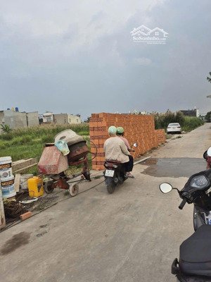 bán lô đất full thổ cư 5x22 xây dựng ngay gần sát đường bình mỹ 1sẹc rạch cây xanh