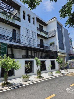 nhà mặt phố lô góc trung tâm tp hoa lư- ninh bình