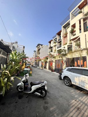 hàng thơm xây ở đẹp hết ý- hxh 7m thông thạnh xuân 24- 168m2 chỉ 6 tỷ