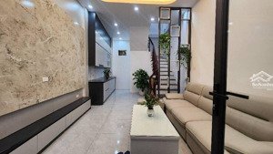 siêu hiếm trong phân khúc dưới 8tỷ - 30m2 5tầng full đồ, gần lạc long quân, thuỵ khuê, võng thị.