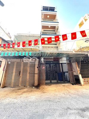 bán chdv 5 tầng- mặt tiền xe hơi 6m đ.cao thắng ngay góc bàn cờ, q.3- dòng tiền đều 50tr/th- hiếm