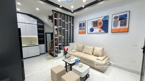 siêu phẩm nhà đẹp trung tâm đống đa ngõ thoáng sáng lô 3 thoáng full nội thất - 27m