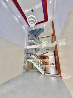 bán nhà 4 tầng hẻm xe hơi đường số 9 cạnh vạn phúc city sát sông sg giá chỉ 7.7tỷ tl.