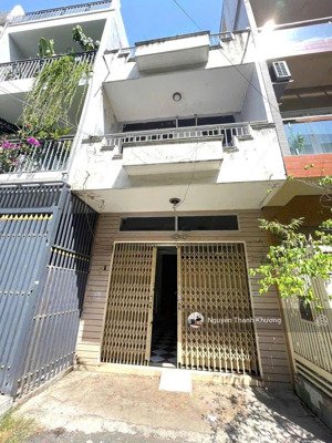 cho thuê nhà hẻm 12m - 1 sẹc phan văn trị - p5-gv- 4*17m - 1 lầu- ngay emart - giáp bình thạnh