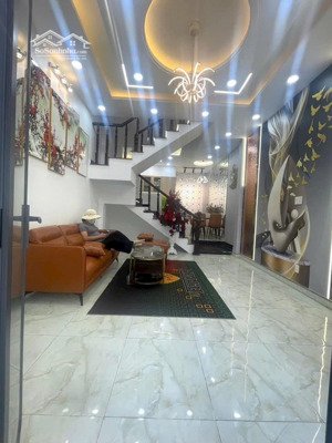 nhà mới gần emart phan huy ích 2pn 2wc giá 10 triệu