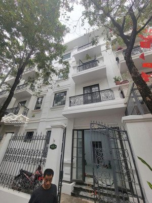 cho thuê nhà kđt đại kim mới, hoàng mai. dt 70m, 4 tầng, hoàn thiện mới 100% chưa sử dụng. giá 25tr