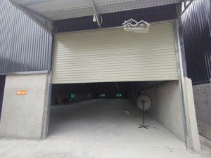 cho thuê kho đường đông mỹ, thanh trì, hn. 580m2, cao 8m, có điện 3fa, xe công đỗ cửa. giá 45k/m2
