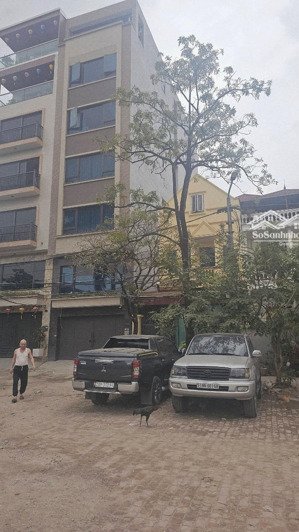 bán nhà 7 tầng thang máy võ chí công, tây hồ, dt 100m.vị trí đẹp ngõ to như phố, vỉa hè rộng.