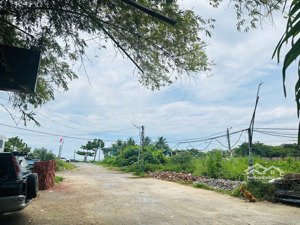 bán lô góc đường hoàng sa , diện tích 176m ngang 26m giá 20ty8.