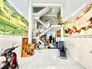 nhà đúc 1 trệt 1 lửng 3 lầu đường thông 7m - trần thị hè gần hiệp thành city