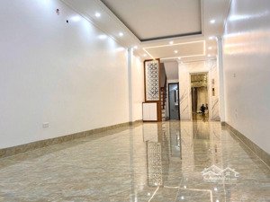 bán nhà duy tân, cầu giấy, 36m2 , 6 tầng thang máy, full nội thất, giá nhỉnh 12 tỷ, 20m ra phố.