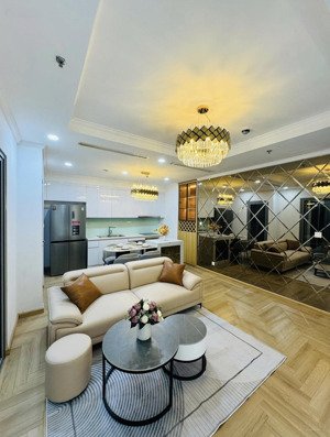 chính chủ cắt lỗ bán gấp căn 1 phòng ngủ parkhill giá chỉ 6 tỷ nhỉnh . liên hệ xem nhà :0354864745