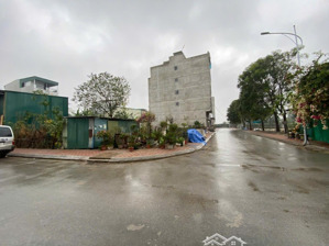 bán gấp đất dịch vụ yên lũng, dt 86m2, lô góc cạnh sân bóng, đối diện cc nam an khánh