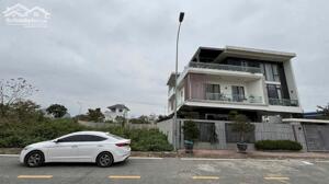 Diện tích: 343m2 (Mặt tiền rộng, cực đẹp để thiết kế biệt thự sân vườn).