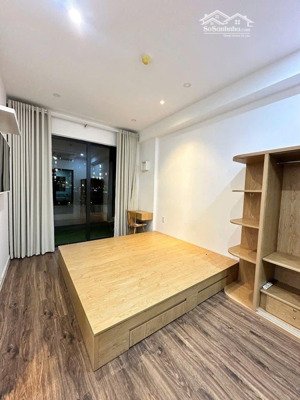 chủ nhà bán cc sân vườn mizuki nguyễn văn linh 90 m2 có 18 m sân. 2pn 2 wc. giá 5.5 tỉ có sổ