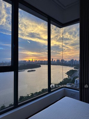 3pn view sông trực diện tầng cao nhà mới 100% full nt