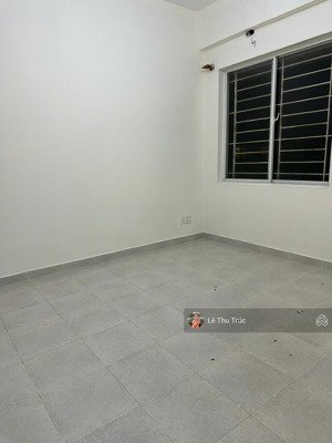 bán căn hộ phú mỹ thuận. dt 95m, 2pn, 2wc, view sông. giá 2.6 tỷ