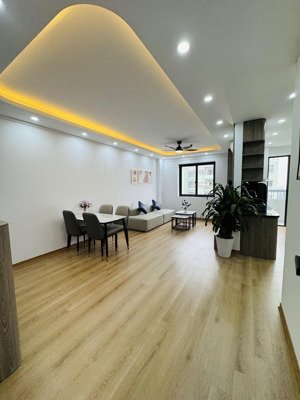 bán căn hộ chung cư vp5 linh đàm view ban công hướng đông mát mẻ, sổ đỏ 61,5m2