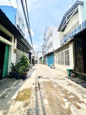 bán nhà 3 tầng 60m2 tại trần xuân soạn q7, 5,5 tỷ, 4pn, 4wc, mặt tiền xe hơi vào 4m, pháp lý đầy đủ