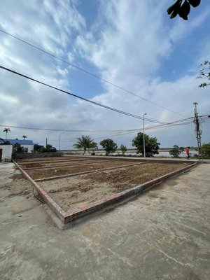 bán đất mặt đường quang hưng - chân cầu quang thành