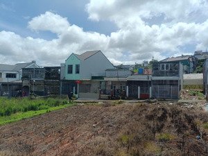 bán lô đất đẹp 500m2 ngang rộng 21m, mặt tiền đường lữ gia đà lạt lâm đồng