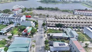 bán lô đường 10,5m sát dãy biệt thự lakeside, gần trục thông cầu view sông