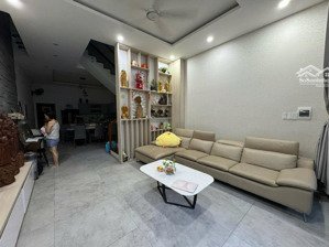 bán nhanh nhà mặt tiền 4 tầng ngay trung tâm hải châu - lh em học xem lvcc