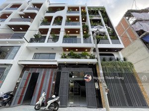 siêu phẩm 4 tầng xây mới có thang máy. vị trí đẹp. ngay bên hông công an thới an. full nội thất