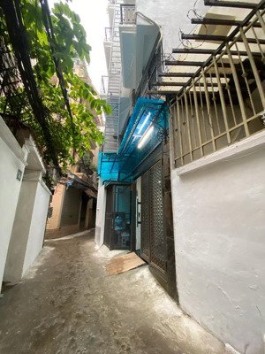 bán chdv phố hào nam, doanh thu đỉnh, hệ thống pccc đạt chuẩn, thang máy sịn sò, gt thuận tiện