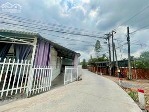 Bán nhà trệt Rạch Bến Bạ, Phường Hưng Phú, TP. Cần Thơ. Vị trí Gần Căn Nhà Màu Tím đường Chí Sinh.